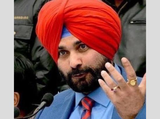 ਕਾਂਗਰਸ ਲਈ ਵੱਡੀ ਮੁਸੀਬਤ ਬਣ ਗਿਆ ਹੈ ਸਿੱਧੂ ਦਾ ਅਸਤੀਫਾ