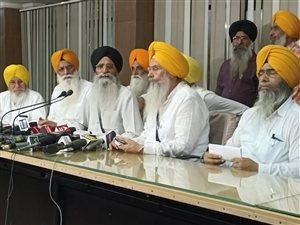 ਪੰਥਕ ਇਕੱਠ ‘ਚ ਸ਼੍ਰੋਮਣੀ ਕਮੇਟੀ ਦਾ ਵੱਡਾ ਫ਼ੈਸਲਾ, ਬੰਦੀ ਸਿੱਖਾਂ ਦੀ ਰਿਹਾਈ ਨੂੰ ਲੈ ਕੇ ਤਿੰਨ ਅਹਿਮ ਮਤੇ ਕੀਤੇ ਪਾਸ