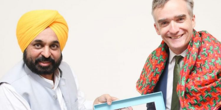 ਮੁੱਖ ਮੰਤਰੀ ਭਗਵੰਤ ਮਾਨ ਨੇ ਬ੍ਰਿਟੇਨ ਦੇ ਹਾਈ ਕਮਿਸ਼ਨਰ ਨਾਲ ਕੀਤੀ ਮੁਲਾਕਾਤ