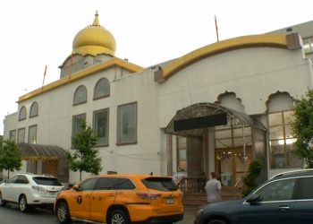 Woman visiting from India says she was taken into a van, robbed in Queens