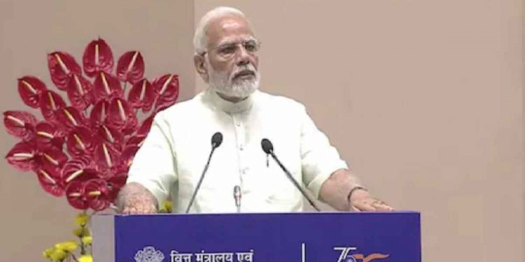 PM ਮੋਦੀ ਨੇ ਜਾਰੀ ਕੀਤੇ 1, 2, 5, 10 ਤੇ 20 ਰੁਪਏ ਦੇ ਖਾਸ ਸਿੱਕੇ, ਨੇਤਰਹੀਣ ਵੀ ਆਸਾਨੀ ਨਾਲ ਪਛਾਣ ਸਕਣਗੇ