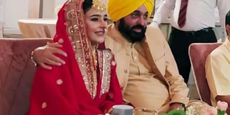 CM ਮਾਨ ਦੇ ਵਿਆਹ ਸਮਾਗਮ ਨੂੰ ਲੈ ਕੇ ਵਿਵਾਦ, SGPC ਦਾ ਦਾਅਵਾ ਗੁਰੂ ਗ੍ਰੰਥ ਸਾਹਿਬ ਦਾ ਹੋਇਆ ‘ਅਪਮਾਨ’