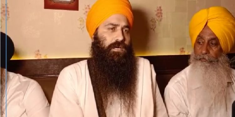 ਸੁਖਬੀਰ ਬਾਦਲ ਅਕਾਲੀ ਦਲ ਨੂੰ ਬਚਾਉਣ ਲਈ ਪ੍ਰਧਾਨਗੀ ਛੱਡ ਦੇਣ: ਦਾਦੂਵਾਲ