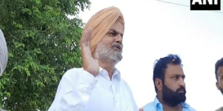 ਪਟਿਆਲਾ ਦੇ ਨਿੱਜੀ ਹਸਪਤਾਲ ‘ਚ ਭਰਤੀ ਕਰਵਾਇਆ ਗਿਆ ਸਿੱਧੂ ਮੂਸੇਵਾਲਾ ਦੇ ਪਿਤਾ ਬਲਕੌਰ ਸਿੰਘ ਨੂੰ, ਪਤਾ ਲੈਣ ਪਹੁੰਚੇ ਸਾਂਸਦ ਪਰਨੀਤ ਕੌਰ