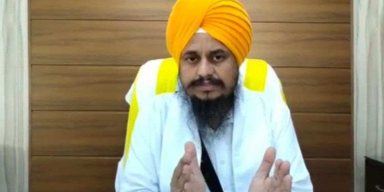 ਅਕਾਲ ਤਖ਼ਤ ਦੇ ਜਥੇਦਾਰ ਵੱਲੋਂ ਫ਼ਰੀਦਕੋਟ ਦੇ ਗੁਰਦੁਆਰੇ ਵਿਚ ਝੜਪ ਬਾਰੇ ਜਾਂਚ ਦੇ ਆਦੇਸ਼