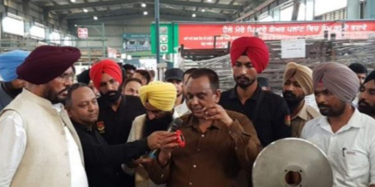 ਖੇਤੀ ਮਸ਼ੀਨਰੀ ਦੇ ਮਾਪਦੰਡਾਂ ਦਾ ਮੁਆਇਨਾ ਕਰਨ ਮਾਲੇਰਕੋਟਲਾ ਪੁੱਜੇ ਖੇਤੀਬਾੜੀ ਤੇ ਕਿਸਾਨ ਭਲਾਈ ਮੰਤਰੀ