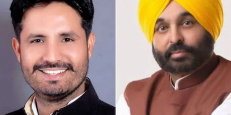 ਦਿੱਲੀ ਵਾਂਗ ਪੰਜਾਬ ‘ਚ ਵੀ ਸ਼ਰਾਬ ਨੀਤੀ ਦੀ CBI ਜਾਂਚ ਹੋਵੇ; ਕਾਂਗਰਸ ਨੇ ਰਾਜਪਾਲ ਨੂੰ ਸੌਂਪਿਆ ਪੱਤਰ