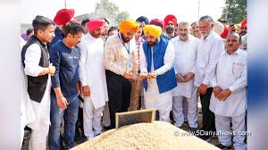 ਸੀ.ਐੱਮ. ਭਗਵੰਤ ਮਾਨ ਨੇ ਲਿਆ ਦਾਣਾ ਮੰਡੀਆਂ ਦਾ ਲਿਆ ਜਾਇਜ਼ਾ,ਪ੍ਰਤਾਪ ਸਿੰਘ ਬਾਜਵਾ ਨੂੰ ਦਿੱਤਾ ਮੋੜਵਾਂ ਜਵਾਬ