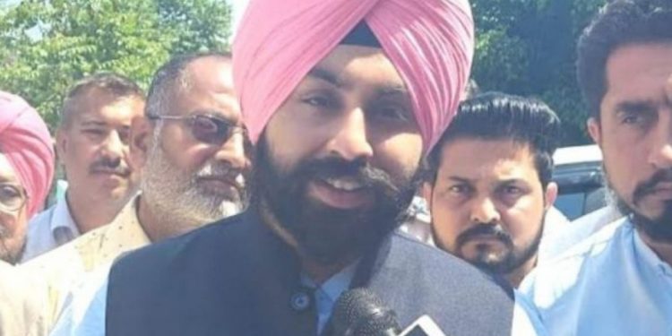 ਪੰਜਾਬ ਸਰਕਾਰ ਵੱਲੋਂ ਕੱਚੇ ਅਧਿਆਪਕਾਂ ਨੂੰ ਪੱਕੇ ਕਰਨ ਸਬੰਧੀ ਅਰਜ਼ੀਆਂ ਲੈਣ ਲਈ ਪੋਰਟਲ ਖੋਲ੍ਹਿਆ: ਹਰਜੋਤ ਸਿੰਘ ਬੈਂਸ