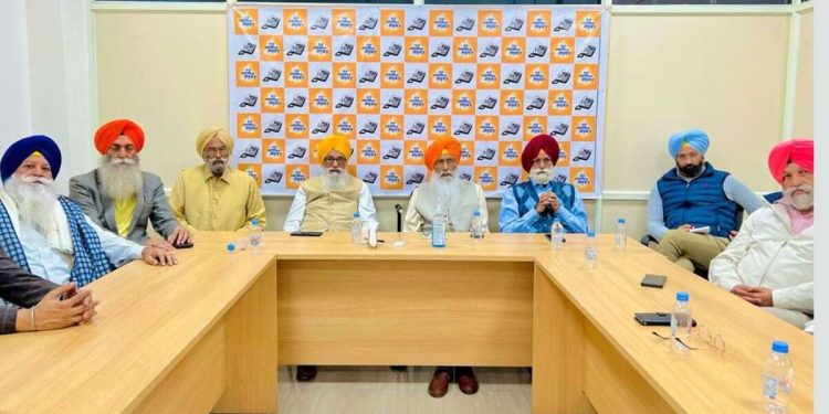 ਸ਼੍ਰੋਮਣੀ ਅਕਾਲੀ ਦਲ (ਸੰਯੁਕਤ) ਵੱਲੋਂ ਚੰਡੀਗੜ੍ਹ ਵਿੱਚ ਹਰਿਆਣਾ ਵਿਧਾਨ ਸਭਾ ਲਈ ਵੱਖਰੀ ਜ਼ਮੀਨ ਅਲਾਟ ਕਰਨ ਦੇ ਖ਼ਿਲਾਫ਼ ਸੰਘਰਸ਼ ਵਿੰਢਣ ਦਾ ਐਲਾਨ