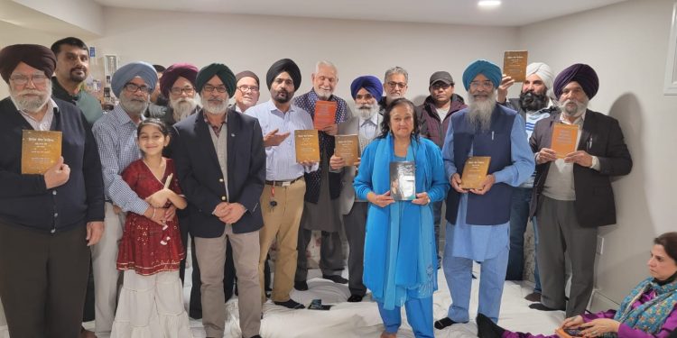 ਨਿਊਯਾਰਕ ਵਿੱਚ ਵੱਸਦੇ ਸਾਹਿਤਕ ਪ੍ਰੇਮੀਆਂ ਦੀ ਇਕ ਸਾਹਿਤਕ ਬੈਠਕ |