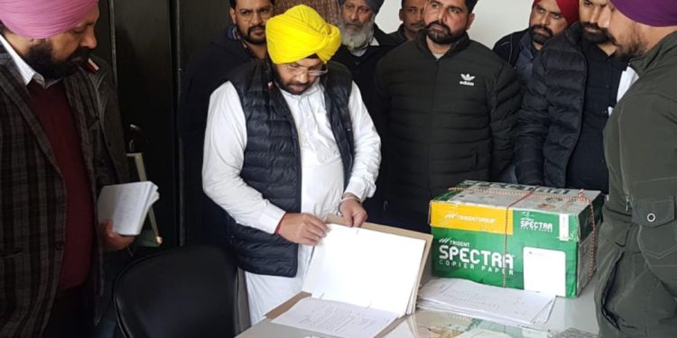ਮੰਤਰੀ ਹਰਭਜਨ ਸਿੰਘ ਅਚਾਨਕ ਪਟਿਆਲਾ ਪੁੱਜੇ, ਲੋਕ ਨਿਰਮਾਣ ਵਿਭਾਗ ਦੇ ਮੁੱਖ ਦਫ਼ਤਰ ਦਾ ਨਿਰੀਖਣ