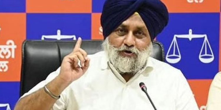 76 ਸਾਲਾਂ ਵਿਚ ਪੰਜਾਬ ਯੂਨੀਵਰਸਿਟੀ ਦਾ ਕੋਈ ਸਿੱਖ ਵਾਈਸ ਚਾਂਸਲਰ ਕਿਉਂ ਨਹੀਂ ਲਗਾਇਆ : ਸੁਖਬੀਰ ਸਿੰਘ ਬਾਦਲ ਨੇ ਉਪ ਰਾਸ਼ਟਰਪਤੀ ਨੂੰ ਪੱਤਰ ਲਿਖ ਕੇ ਵਿਤਕਰਾ ਬੰਦ ਕਰਨ ਲਈ ਆਖਿਆ