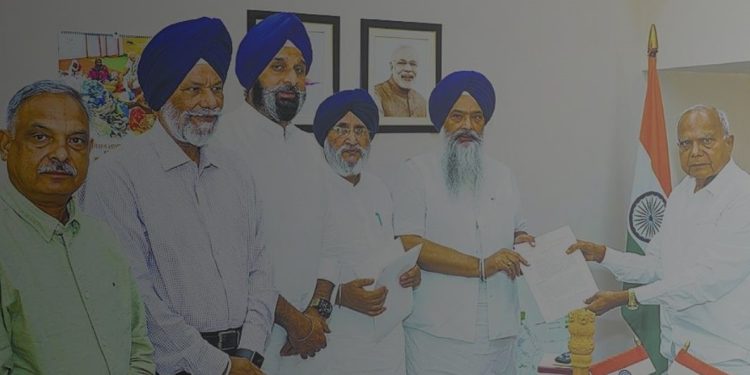 ਸ਼੍ਰੋਮਣੀ ਅਕਾਲੀ ਦਲ ਦੇ ਵਫ਼ਦ ਨੇ ਹੜ੍ਹ ਪੀੜਤਾਂ ਦੀ ਮਦਦ ਲਈ ਰਾਜਪਾਲ ਨਾਲ ਕੀਤੀ ਮੁਲਾਕਾਤ…
