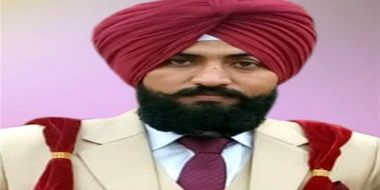 ਅੰਮ੍ਰਿਤਸਰ-ਫਤਹਿਗੜ੍ਹ ਚੂੜੀਆਂ ਮਾਰਗ ‘ਤੇ ਕਾਰ ਤੇ ਬੱਸ ਦੀ ਟੱਕਰ