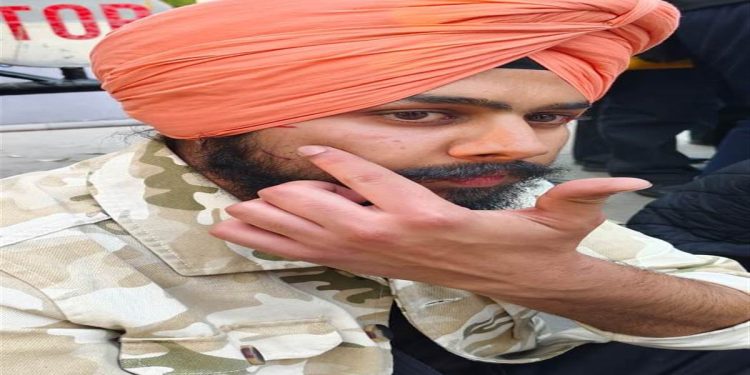 ਮਨਚਲਿਆਂ ਨੇ GNDU ਦੇ ਵਿਦਿਆਰਥੀ ਦੀ ਕੁੱਟਮਾਰ ਕਰ ਕੇ ਲਾਹੀ ਪੱਗ, ਮਾਮਲਾ ਲੜਕੀ ਨੂੰ ਨਸ਼ੀਲਾ ਪਦਾਰਥ ਦੇਣ ਦਾ