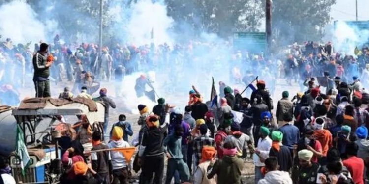 Farmers Protest : ਦਿੱਲੀ ਕੂਚ ਤੋਂ ਪਹਿਲਾਂ ਖਨੌਰੀ ਬਾਰਡਰ ‘ਤੇ ਨੌਜਵਾਨ ਦੀ ਮੌਤ, 28 ਕੁ ਸਾਲ ਦੱਸੀ ਜਾ ਰਹੀ ਉਮਰ
