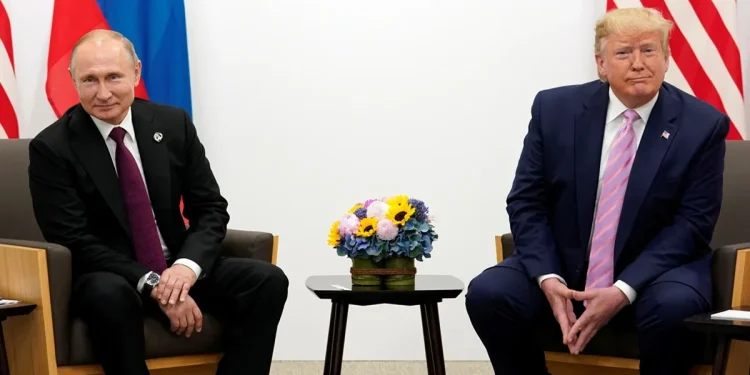 ਟਰੰਪ ਨੇ ਦੋ ਰੂਸੀ ਤੇਲ ਕੰਪਨੀਆਂ ’ਤੇ ਲਾਈ ਪਾਬੰਦੀ, ਰੋਸਨੇਫਟ ਤੇ ਲੁਕੋਈਲ ਤੋਂ ਜ਼ਿਆਦਾਤਰ ਤੇਲ ਖ਼ਰੀਦਦਾ ਹੈ ਭਾਰਤ, ਚੁਣੌਤੀ ਵਧੀ