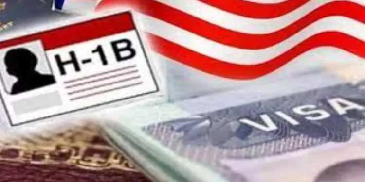 H-1B ਵੀਜ਼ਾ ਤਹਿਤ ਭਰਤੀਆਂ ‘ਤੇ ਪਾਬੰਦੀ, ਅਮਰੀਕਾ ਦੇ ਇਸ ਰਾਜ ਦੇ ਗਵਰਨਰ ਦੇ ਹੁਕਮ
