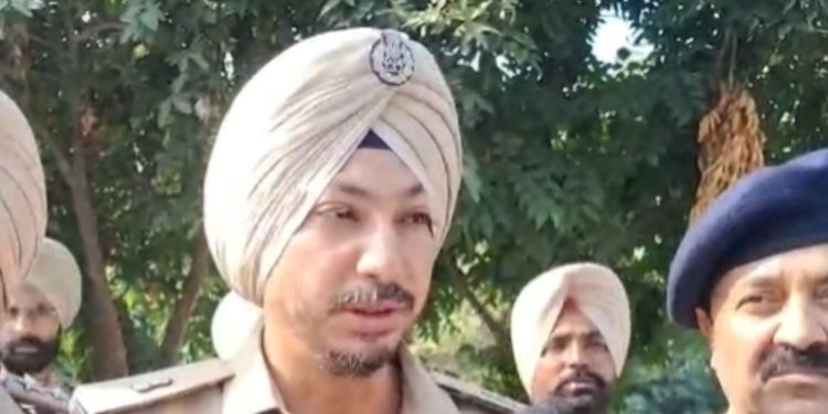 ਗੈਂਗਸਟਰ ਜੱਗੂ ਭਗਵਾਨਪੁਰੀਆ ਨੂੰ ਪ੍ਰੋਡਕਸ਼ਨ ਵਾਰੰਟ ‘ਤੇ ਅਦਾਲਤ ‘ਚ ਕੀਤਾ ਗਿਆ ਪੇਸ਼, 3 ਦਿਨਾਂ ਦਾ ਮਿਲਿਆ ਰਿਮਾਂਡ
