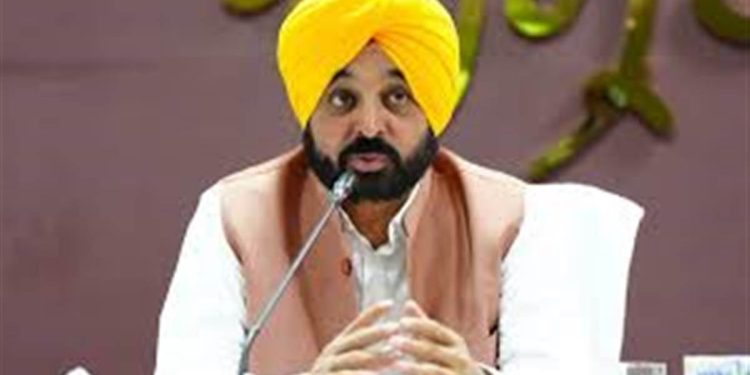 ‘ਚੰਡੀਗੜ੍ਹ, ਪੰਜਾਬ ਯੂਨੀਵਰਸਿਟੀ ਤੇ ਦਰਿਆਈ ਪਾਣੀਆਂ ’ਤੇ ਸਿਰਫ ਪੰਜਾਬ ਦਾ ਹੱਕ’, ਮੁੱਖ ਮੰਤਰੀ ਨੇ ਕੇਂਦਰੀ ਮੰਤਰੀ ਅਮਿਤ ਸ਼ਾਹ ਅੱਗੇ ਮੁੜ ਪੇਸ਼ ਕੀਤਾ ਦਾਅਵਾ