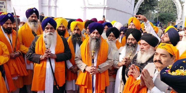 ਗੁਰਦੁਆਰਾ ਸ੍ਰੀ ਫਤਿਹਗੜ੍ਹ ਸਾਹਿਬ ਤੋਂ ਨਗਰ ਕੀਰਤਨ ਅਗਲੇ ਪੜਾਅ ਵੱਲ ਰਵਾਨਾ
