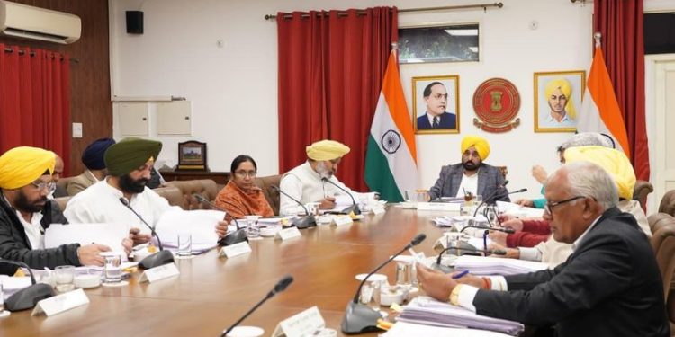 ਸਰਹੱਦੀ ਖੇਤਰਾਂ ਦੇ ਡਾਕਟਰਾਂ ਤੇ ਅਧਿਆਪਕਾਂ ਨੂੰ ਮਿਲੇਗਾ ਵਿਸ਼ੇਸ਼ ਭੱਤਾ; ਕੈਬਨਿਟ ਮੀਟਿੰਗ ’ਚ ਲਿਆ ਫ਼ੈਸਲਾ