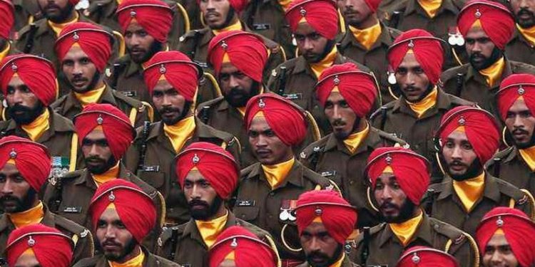 ਸਿੱਖ ਰੈਜੀਮੈਂਟ ਦੇ ਸਿਪਾਹੀ ਗਣਤੰਤਰ ਦਿਵਸ ਪਰੇਡ ਮੌਕੇ ਦੋ ਵਾਰ ਸਲਾਮੀ ਦਿੰਦੇ ਹਨ, ਜਾਣੋਂ ਕਿਓਂਂ