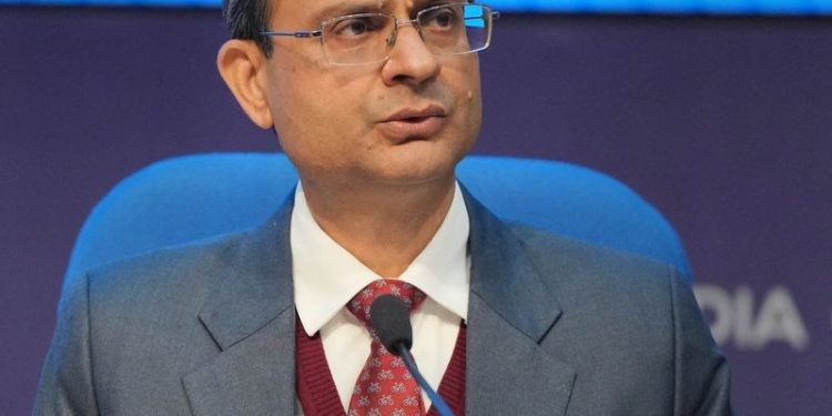IDFC First Bank ਧੋਖਾਧੜੀ ਮਾਮਲੇ ’ਤੇ ਨਜ਼ਰ ਰੱਖ ਰਹੇ ਹਾਂ: RBI Governor