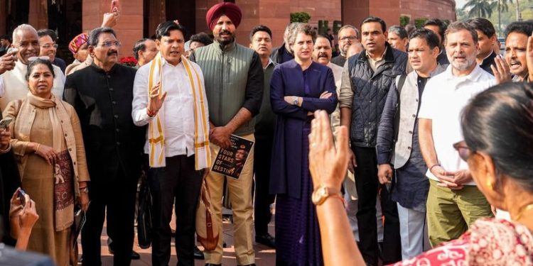 ਜਦੋਂ ਤੁਸੀਂ ਸਾਡਾ ਗਲਾ ਘੁੱਟੋਗੇ, ਤਾਂ ਸਾਨੂੰ ਲੜਨਾ ਹੀ ਪਵੇਗਾ: ਰਾਜਾ ਵੜਿੰਗ