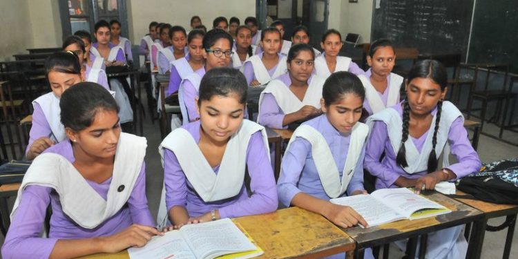 NCERT Book Row: ਮਾਹਿਰਾਂ ਦੀ ਕਮੇਟੀ ਤੈਅ ਕਰੇਗੀ ਕਿਤਾਬਾਂ ਵਿੱਚ ਕੀ ਹੋਵੇਗੀ ਕਾਨੂੰਨੀ ਪੜ੍ਹਾਈ- ਸੁਪਰੀਮ ਕੋਰਟ