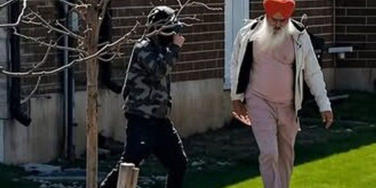 Canada: ਬਜ਼ੁਰਗ ਸਿੱਖ ਨੂੰ ਨੌਜਵਾਨ ਨੇ ਧੱਕਾ ਮਾਰ ਕੇ ਕਿਹਾ, ਮੇਰੇ ਦੇਸ਼ ‘ਚੋਂ ਬਾਹਰ ਨਿਕਲੋ