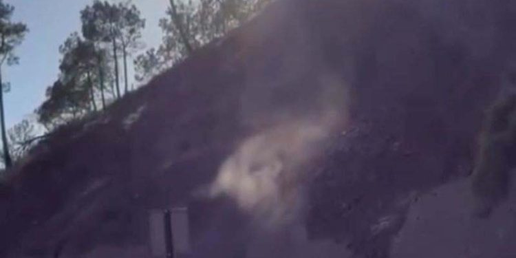 Himachal Landslide: ਢਿੱਗਾਂ ਡਿੱਗਣ ਕਾਰਨ ਨੈਸ਼ਨਲ ਹਾਈਵੇਅ-5 ਜਾਮ; ਪਰਵਾਣੂ-ਸੋਲਨ ਮਾਰਗ ’ਤੇ ਆਵਾਜਾਈ ਪ੍ਰਭਾਵਿਤ
