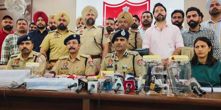 Railway Track Blast: ਪਾਕਿਸਤਾਨੀ ISI ਨਾਲ ਜੁੜੇ ਅਤਿਵਾਦੀ ਮਾਡਿਊਲ ਦਾ ਪਰਦਾਫਾਸ਼, 4 ਗ੍ਰਿਫ਼ਤਾਰ