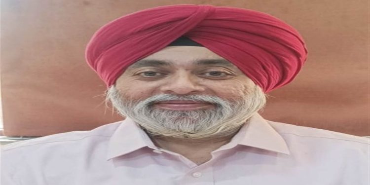 ਵੱਡੀ ਖ਼ਬਰ: ਅੰਮ੍ਰਿਤਸਰ ਦੇ ਸਿਵਲ ਸਰਜਨ ਡਾ. ਸਤਿੰਦਰਜੀਤ ਸਿੰਘ ਬਜਾਜ ਜਲੰਧਰ ‘ਚ ਹਾਦਸੇ ਦਾ ਸ਼ਿਕਾਰ, ਟਰੱਕ ਨੇ ਮਾਰੀ ਟੱਕਰ