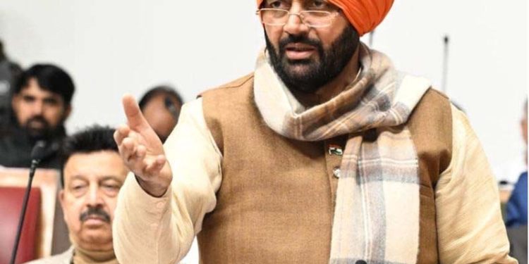 CM ਮਾਨ ਲੋਕਾਂ ਨੂੰ ਦੱਸਣ ਹੁਣ ਤੱਕ ਕਿੰਨੇ ਚੋਣ ਵਾਅਦੇ ਪੂਰੇ ਹੋਏ: Nayab Saini
