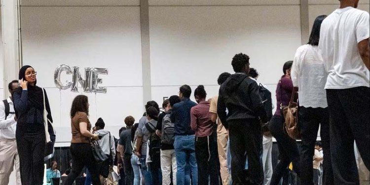 Canada Job Crisis: ਟੋਰਾਂਟੋ ਵਿੱਚ ਰੁਜ਼ਗਾਰ ਦਾ ਸੰਕਟ ਵਧਿਆ; CNE ਦੀਆਂ 5,000 ਨੌਕਰੀਆਂ ਲਈ 50,000 ਨੌਜਵਾਨਾਂ ਦੀਆਂ ਅਰਜ਼ੀਆਂ