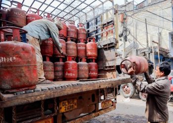 LPG supply: ਬਾਇਓਮੈਟ੍ਰਿਕ ਪ੍ਰਮਾਣੀਕਰਨ ਤੋਂ ਬਿਨਾਂ ਖਪਤਕਾਰਾਂ ਨੂੰ ਨਹੀਂ ਮਿਲੇਗਾ ਗੈਸ ਸਿਲੰਡਰ