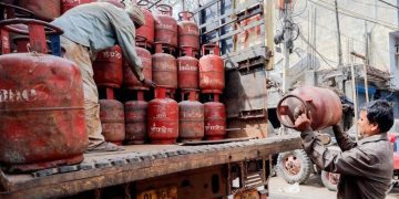 LPG supply: ਬਾਇਓਮੈਟ੍ਰਿਕ ਪ੍ਰਮਾਣੀਕਰਨ ਤੋਂ ਬਿਨਾਂ ਖਪਤਕਾਰਾਂ ਨੂੰ ਨਹੀਂ ਮਿਲੇਗਾ ਗੈਸ ਸਿਲੰਡਰ