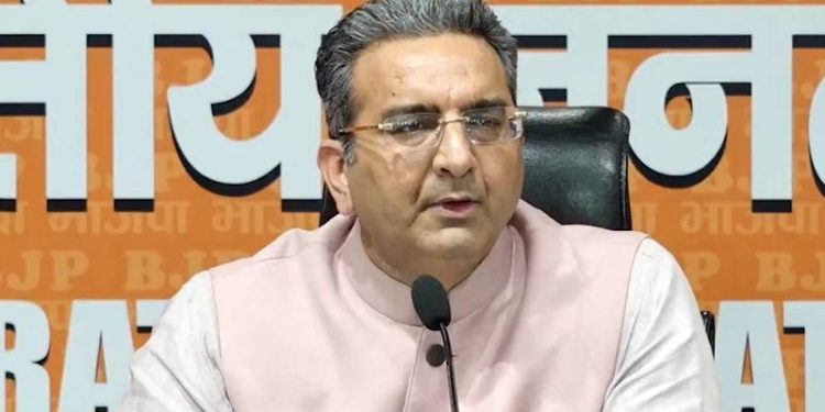 BJP ਨੇ ਪੰਜਾਬ ਵਿੱਚ ਪੈਸੇ ਲੈ ਕੇ ਟਰਾਂਸਫਰ ਕਰਨ ਦੇ ਘੁਟਾਲੇ ਦਾ ਦੋਸ਼ ਲਾਇਆ; CM Mann ਦੇ ਅਸਤੀਫ਼ੇ ਦੀ ਮੰਗ ਕੀਤੀ