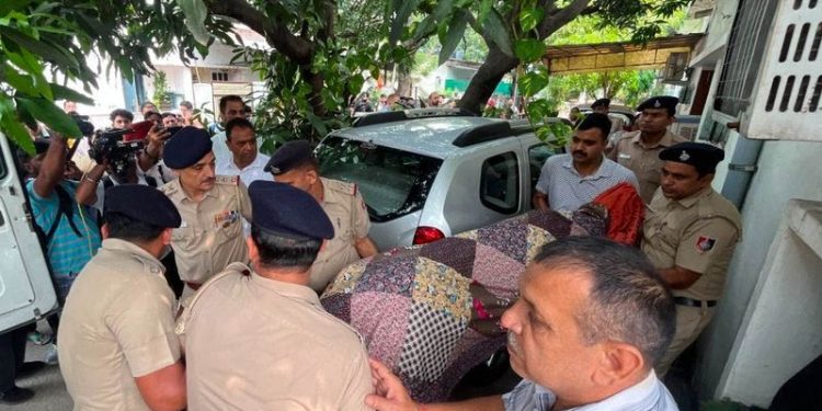 Chandigarh ’ਚ ਪੁਲੀਸ ਹੈੱਡ ਕਾਂਸਟੇਬਲ Nitin Kumar ਦੀ ਗੋਲੀ ਮਾਰ ਕੇ ਹੱਤਿਆ; ਪੁੱਤਰ ਹਿਰਾਸਤ ’ਚ