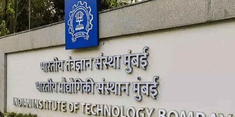 IIT Bombay ਵੱਲੋਂ ਡਾਇਰੈਕਟਰ ਦੇ ਅਸਤੀਫ਼ੇ ਤੋਂ ਇਨਕਾਰ; ਵਿਦਿਆਰਥੀ ਦੀ ਮੌਤ ’ਤੇ ਦਿੱਤੇ ਬਿਆਨ ਲਈ ਮੰਗੀ ਮੁਆਫ਼ੀ