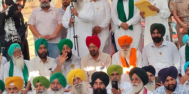 Punjab News: ਪੰਜਾਬ ਸਰਕਾਰ ਨਾਲ ਸਹਿਮਤੀ ਤੋਂ ਬਾਅਦ ਕਿਸਾਨਾਂ ਦਾ ਧਰਨਾ ਸਮਾਪਤ