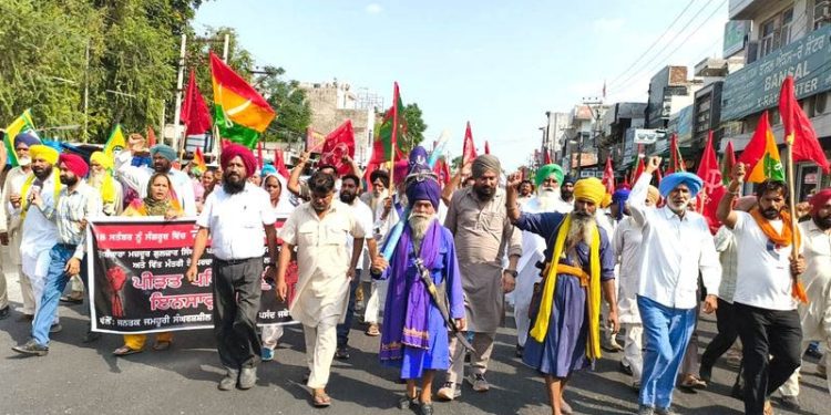 Gulzar Singh Case: ਵੱਖ-ਵੱਖ ਜਨਤਕ ਜਮਹੂਰੀ, ਕਿਸਾਨ-ਮਜ਼ਦੂਰ ਜਥੇਬੰਦੀਆਂ ਵੱਲੋਂ ਸ਼ਹਿਰ ਵਿੱਚ ਵਿਸ਼ਾਲ ਰੋਸ ਮਾਰਚ