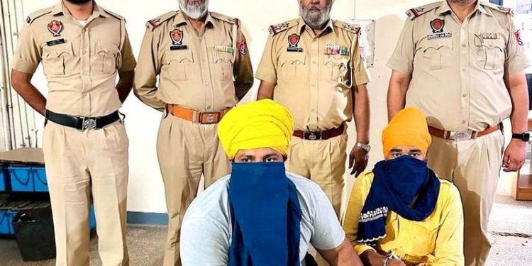 Ludhiana: ਹਥਿਆਰਾਂ ਦੀ ਨੋਕ ’ਤੇ 40 ਹਜ਼ਾਰ ਤੋਂ ਵੱਧ ਦੀ ਲੁੱਟ ਦੇ ਮਾਮਲੇ ਵਿੱਚ ਦੋ ਮੁਲਜ਼ਮ ਗ੍ਰਿਫ਼ਤਾਰ