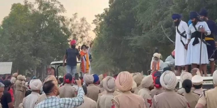 Mansa Protest: ਮਾਨਸਾ ‘ਚ ਨਸ਼ੇ ਕਾਰਨ ਮੌਤ ‘ਤੇ ਭੜਕਿਆ ਰੋਹ, ਪ੍ਰਦਰਸ਼ਨ ਦੌਰਾਨ ਲੱਖਾ ਸਿਧਾਣਾ, ਭਾਨਾ ਤੇ ਮੋਹਨਜੀਤ ਸ਼ੇਰੋਂ ਪੁਲੀਸ ਹਿਰਾਸਤ ‘ਚ