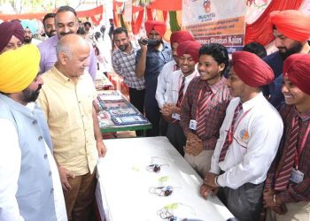 Punjab Mega PTM: ‘ਮਾਪੇ-ਅਧਿਆਪਕ ਮਿਲਣੀ’; ਸਰਕਾਰੀ ਸਕੂਲਾਂ ’ਤੇ ਚੜ੍ਹੇਗਾ ਸਿਆਸੀ ਰੰਗ!